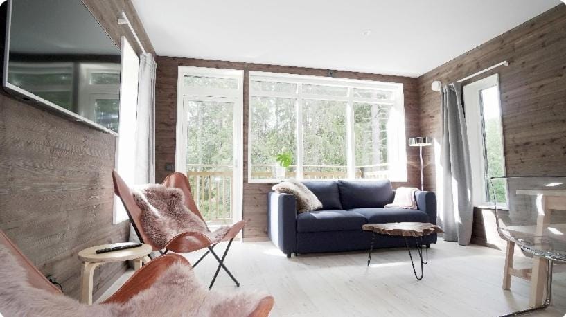 Chalet with sauna, JÄRVSÖ Apartment in Sweden