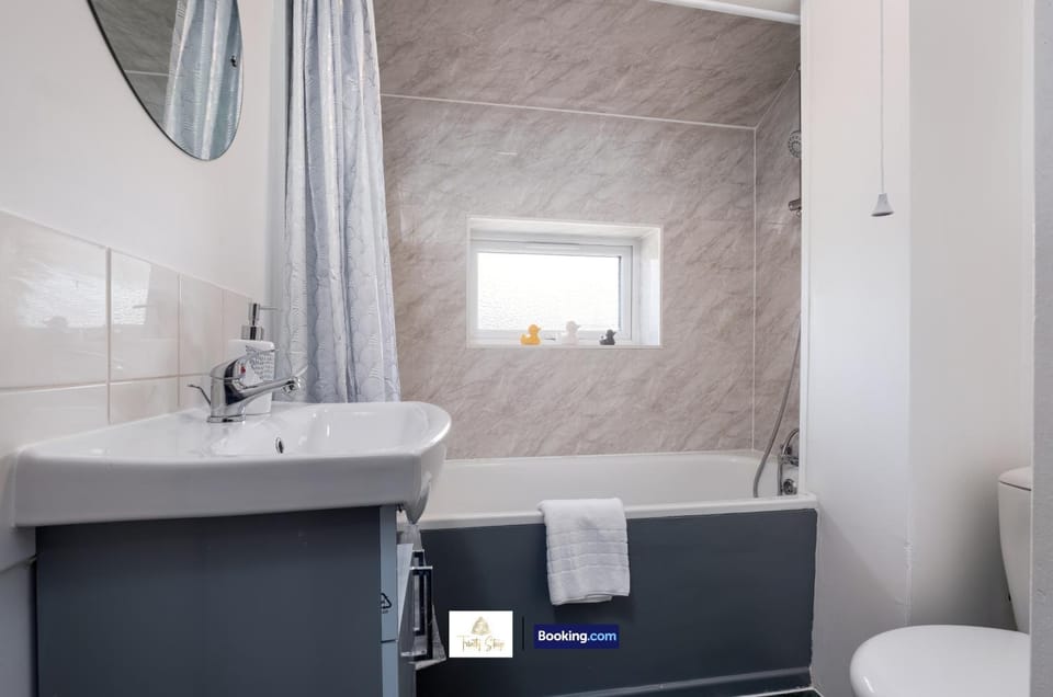 Bathroom, Bath
