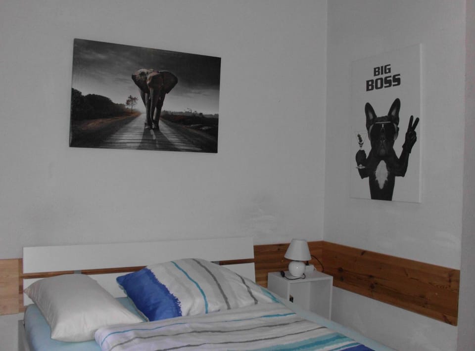 Cozy Zimmer inkl Parkplatz nach Verfügbarkeit Vacation rental in Essen