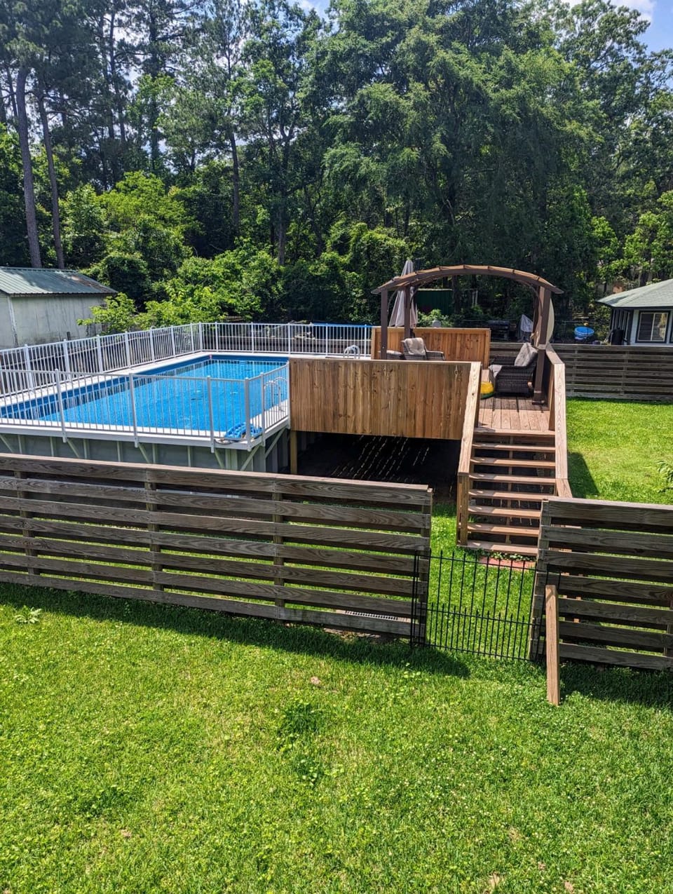 Facade/entrance, Pool view, Swimming pool, sunbed