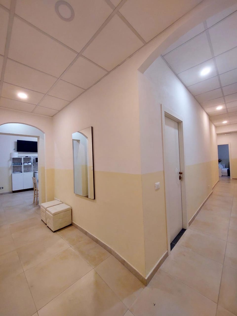 Lobby or reception, Location