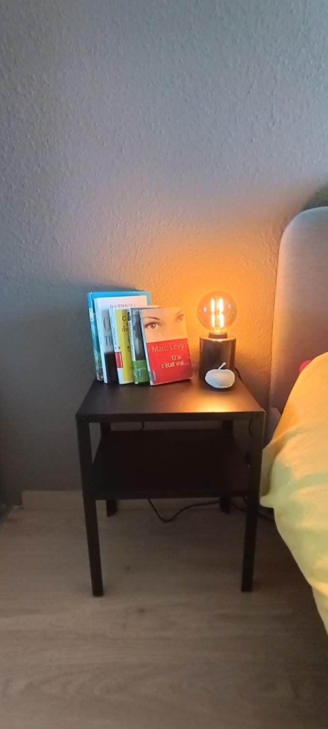 Bed, Library