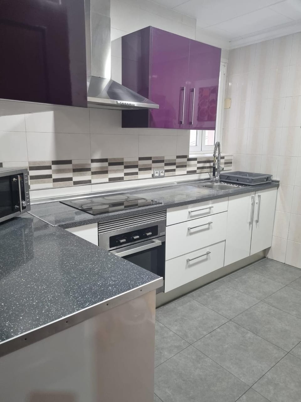 Kitchen or kitchenette, minibar, pet friendly, stove