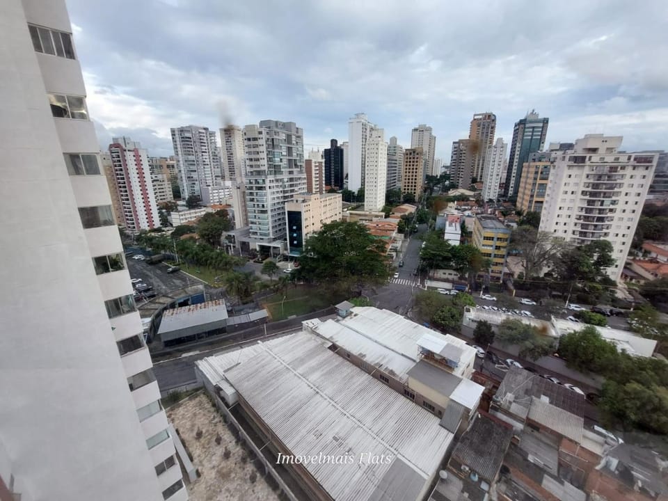 City view, Pool view, Street view