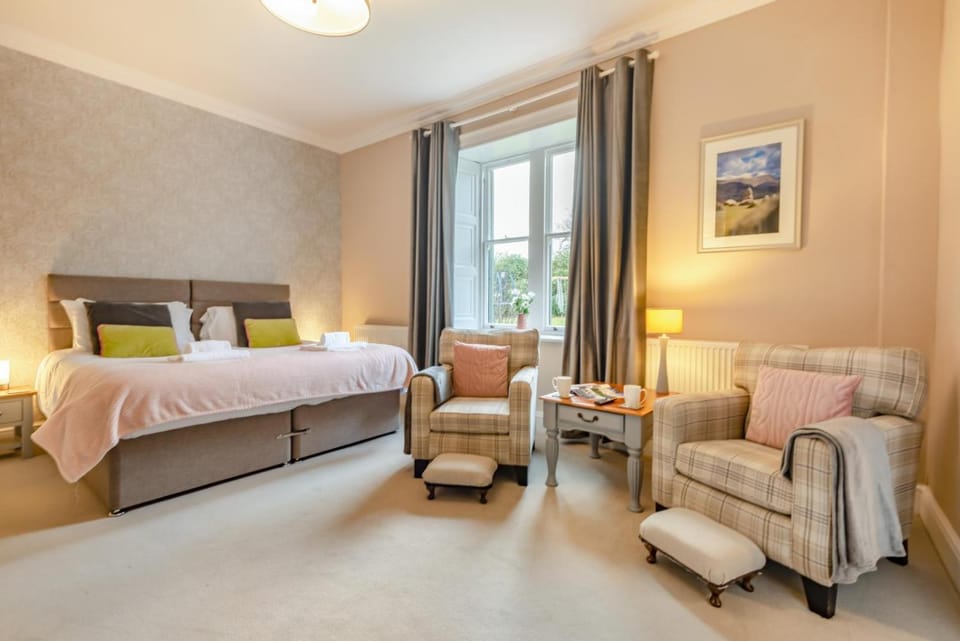 Living room, Bedroom