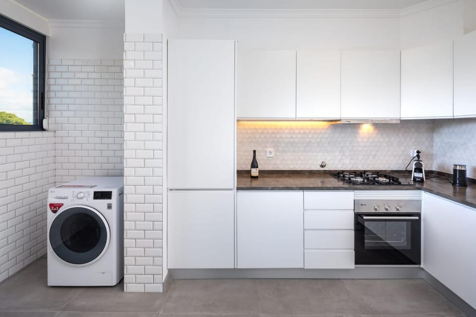 Coffee/tea facilities, Kitchen or kitchenette, dishwasher, minibar, pet friendly, stove, toaster, washing machine, dryer