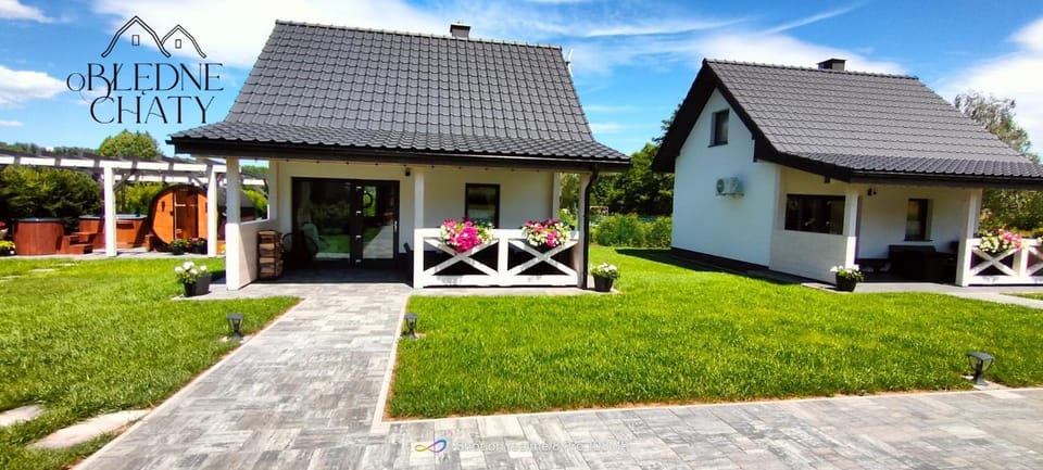 Property building, Hot Tub, Sauna, Garden view