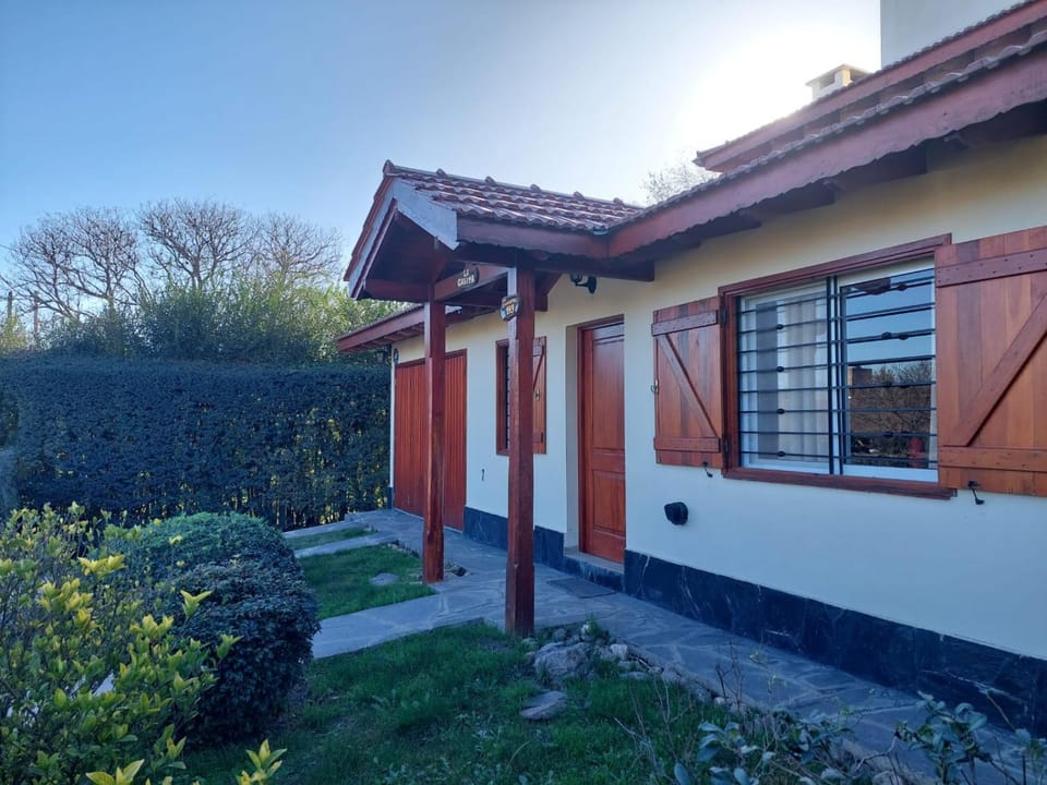Property building, Off site, Garden, Autumn