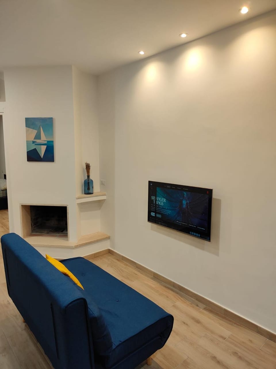Communal lounge/ TV room, TV and multimedia, Living room, Seating area