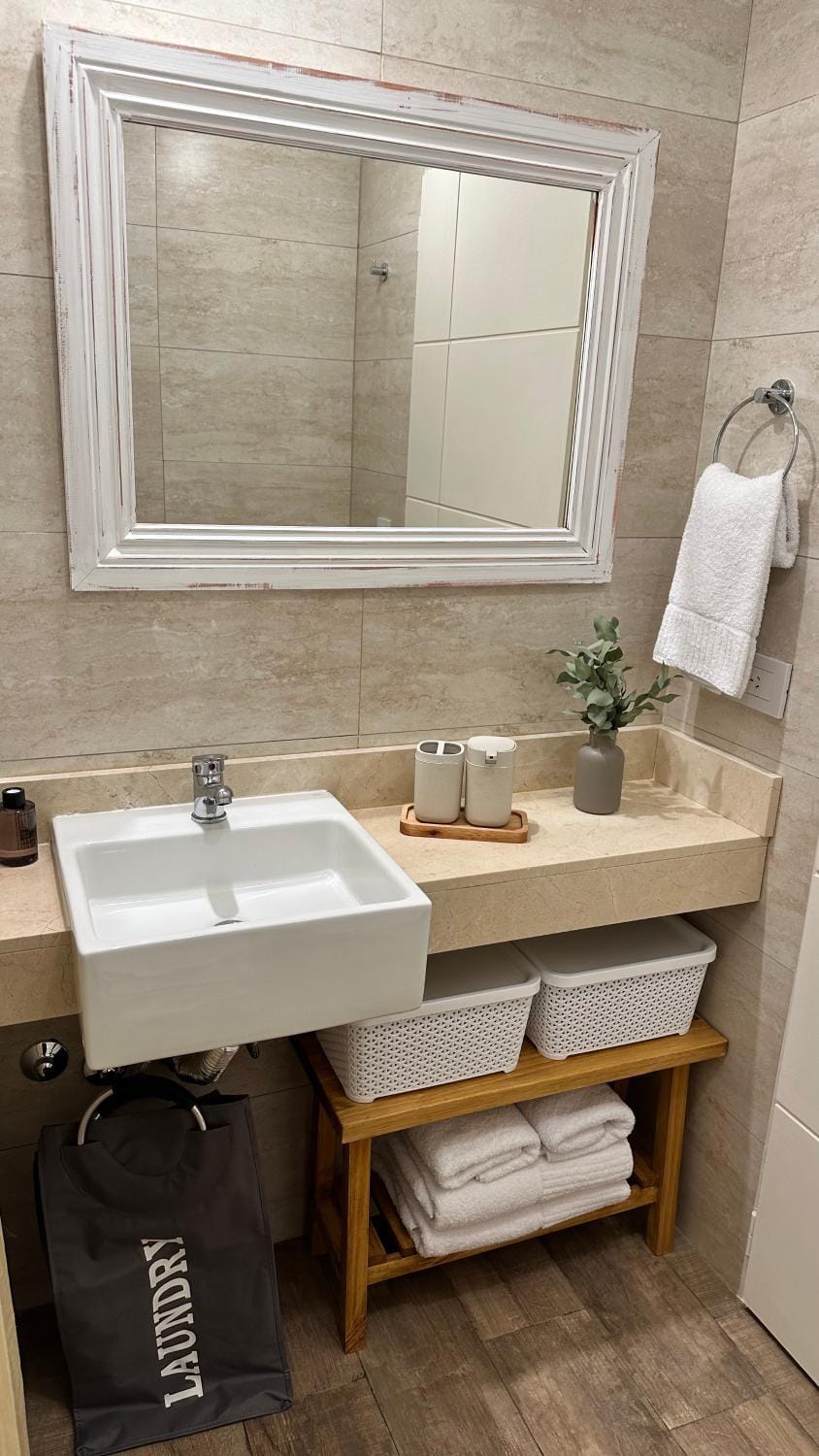 Bathroom, towels