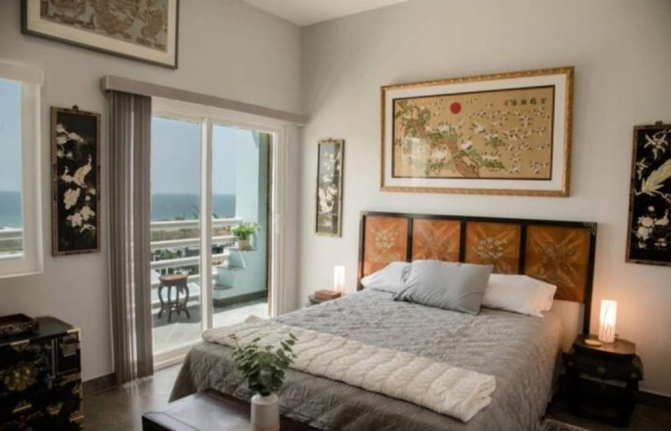 View (from property/room), Balcony/Terrace, Bedroom