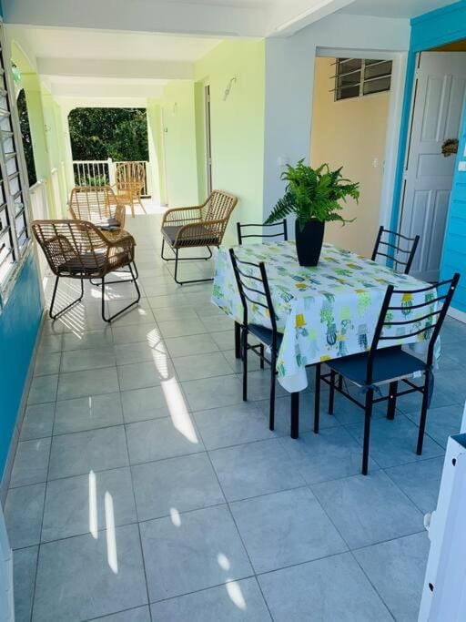 Villa Salako, Terre-de-Bas - Bas de Villa House in Leeward Islands