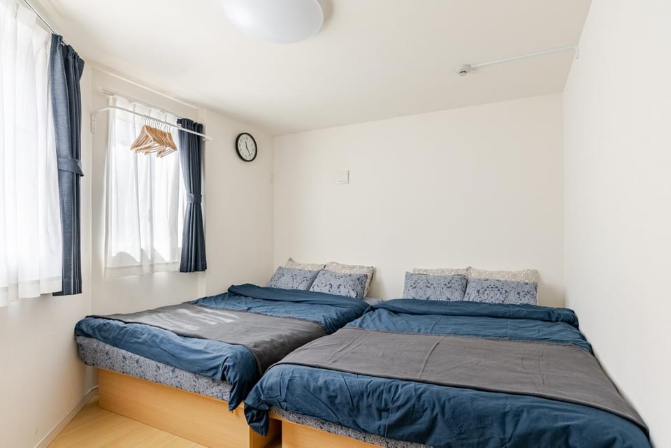 Bed, Bedroom, air conditioner