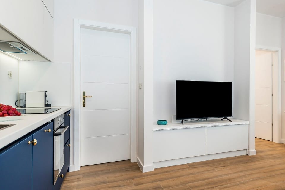 TV and multimedia, Kitchen or kitchenette