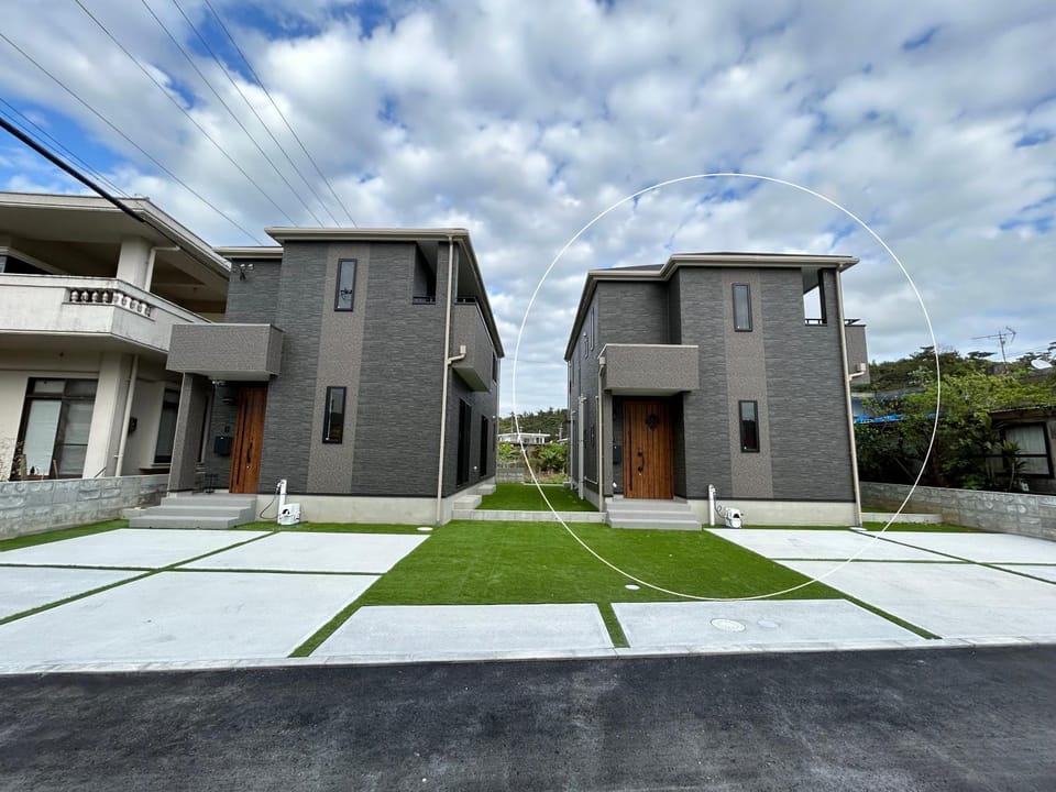 Property building, Day, Neighbourhood, Street view
