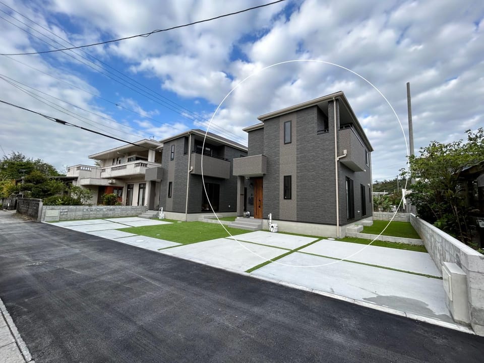 Property building, Day, Neighbourhood, Street view