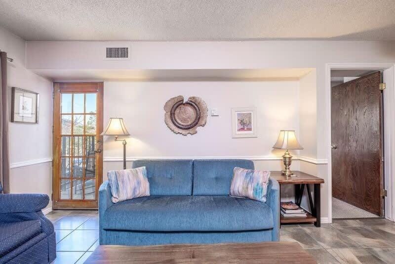 Cozy 1BDR with Views Free Parking Near Bus Stop House in Park City