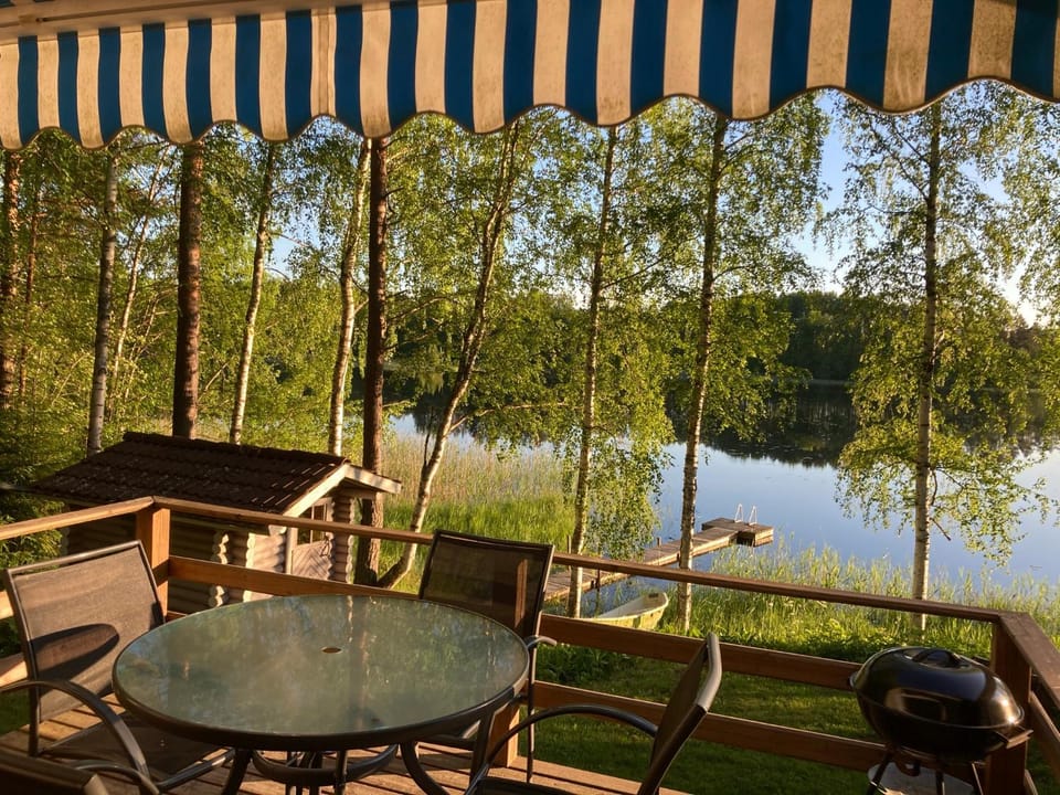 Patio, Lake view