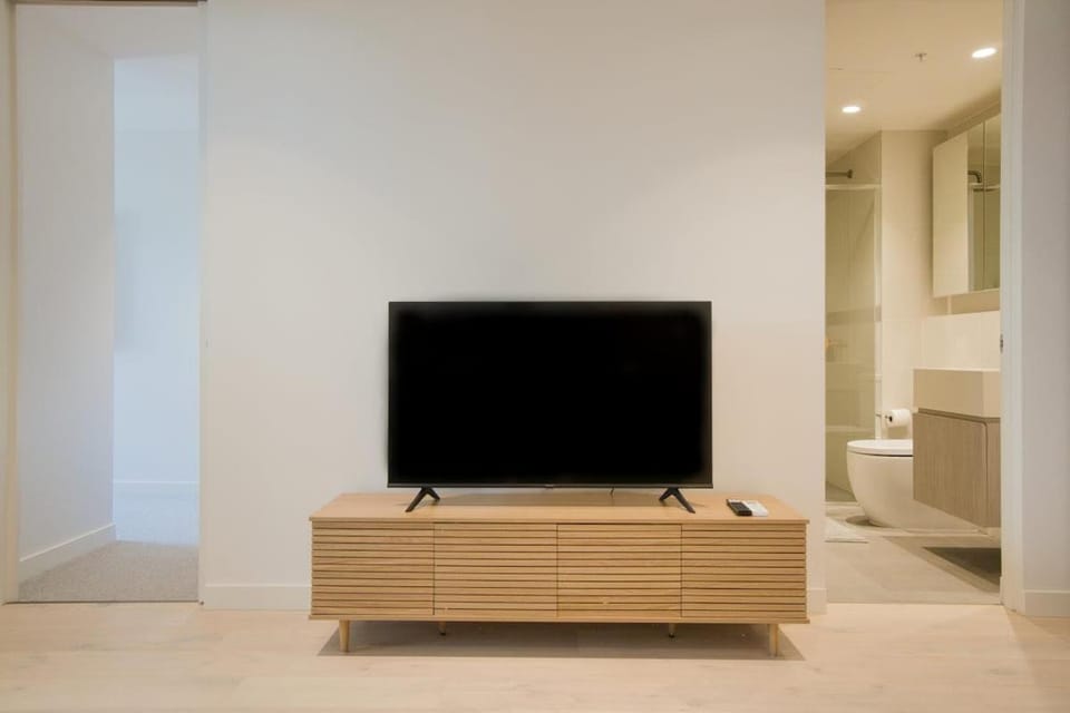City Escape at Rundle Mall - Gym & BBQ Apartment in Adelaide