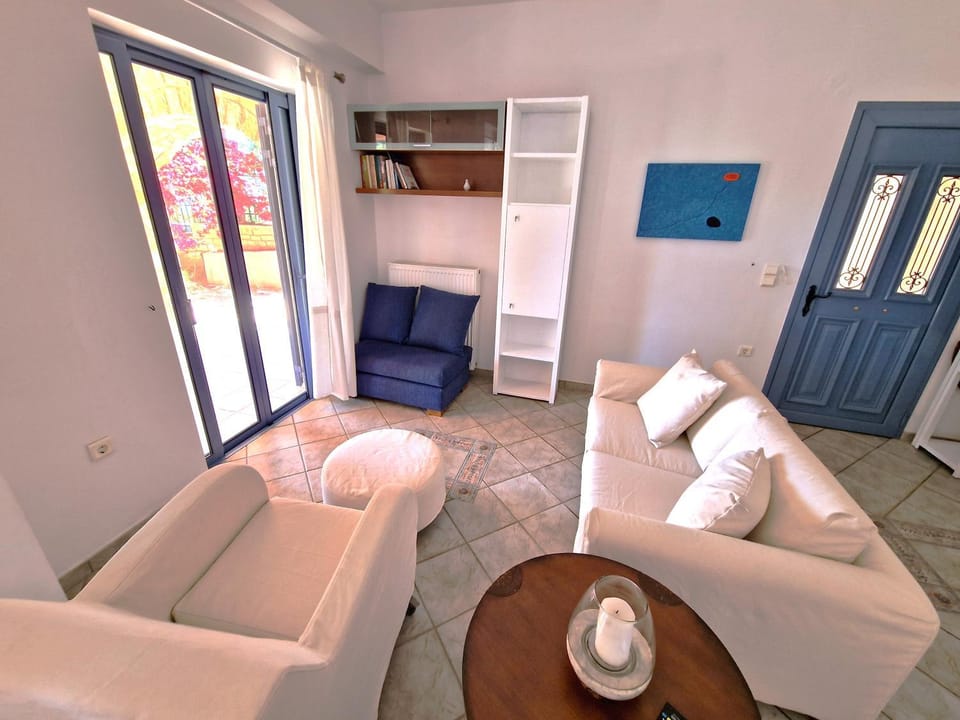Archos Beachfront Studio Apartment in Argolis, Greece