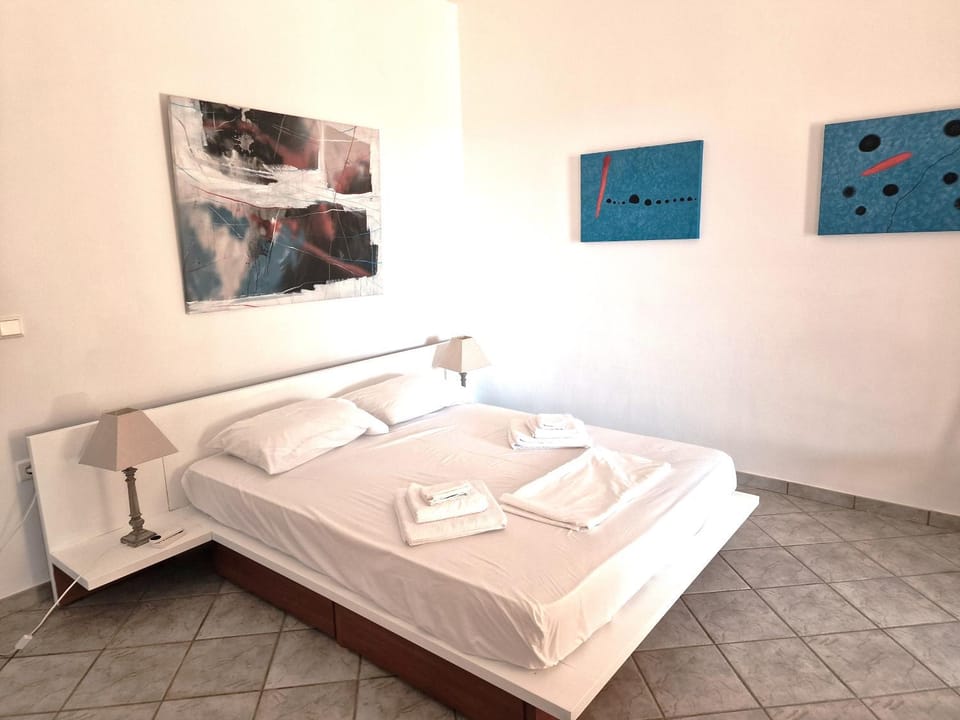 Archos Beachfront Studio Apartment in Argolis, Greece