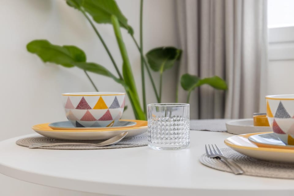 Dining area, Food