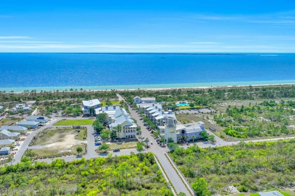 Property building, Day, Neighbourhood, Bird's eye view, Beach, Sea view, Street view, Location