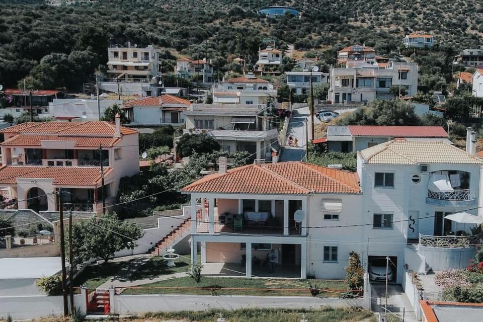 Property building, Neighbourhood, Bird's eye view, Location