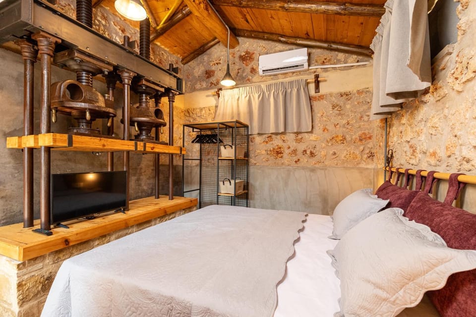 Kitchen or kitchenette, Photo of the whole room, Bedroom, air conditioner