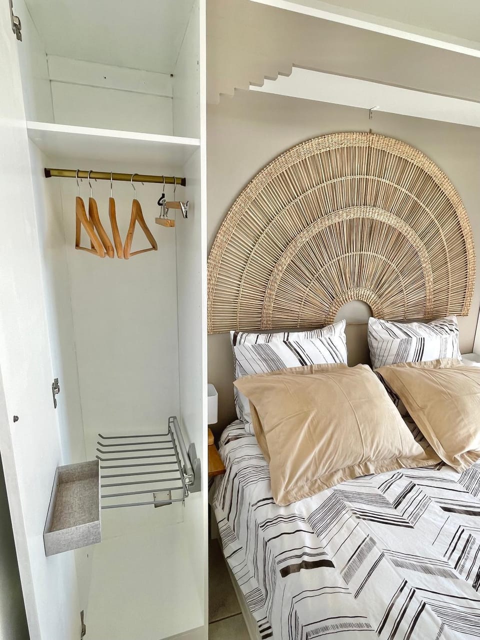 Bedroom, wardrobe