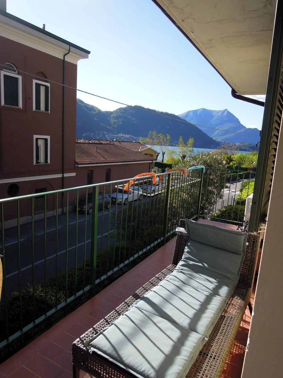 View (from property/room), Balcony/Terrace, Mountain view