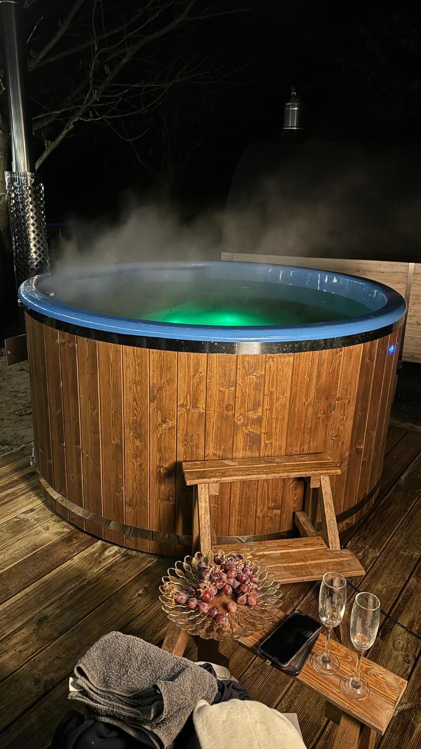 Natural landscape, Winter, Hot Tub, Spa and wellness centre/facilities