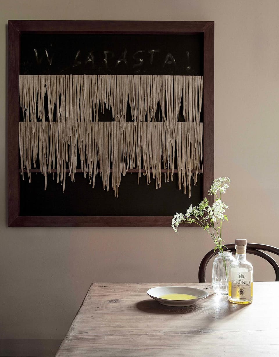 Restaurant/places to eat, Decorative detail