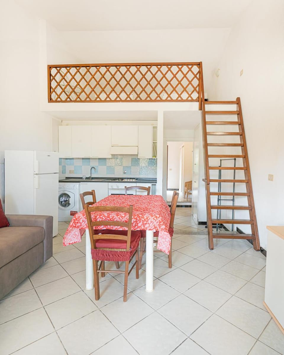 Kitchen or kitchenette, Living room, Dining area