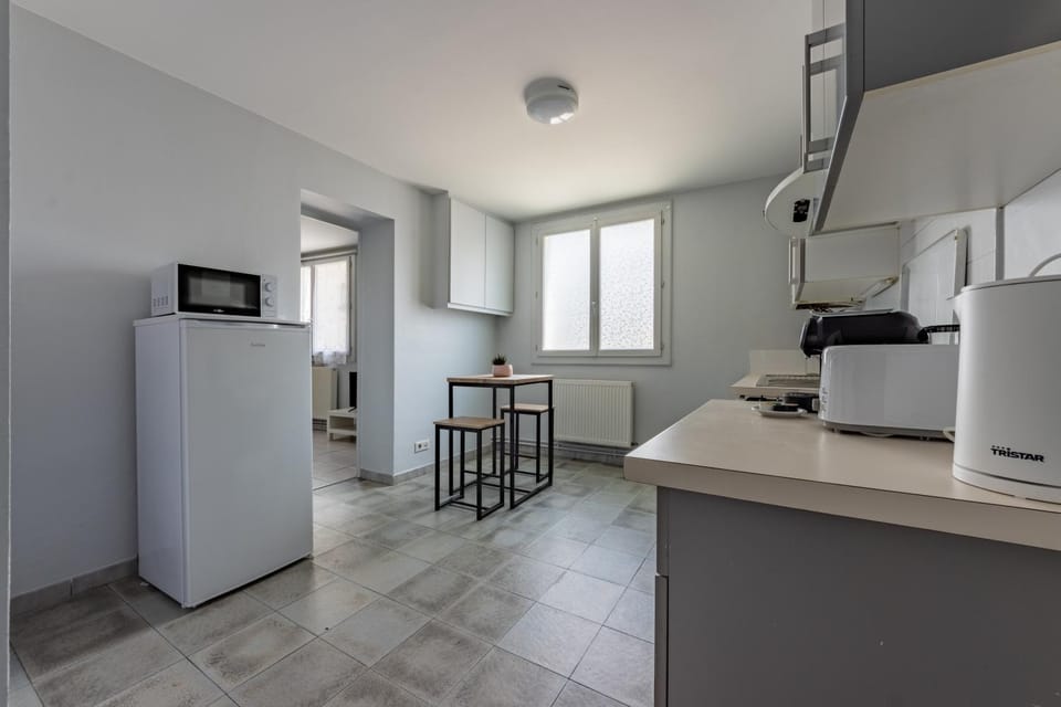 Kitchen or kitchenette, Dining area, dishwasher, minibar, oven, pet friendly, stove, toaster