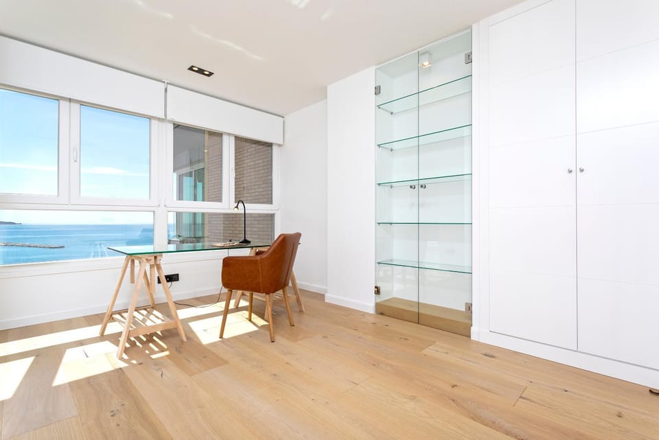 Natural landscape, Seating area, Sea view, wardrobe