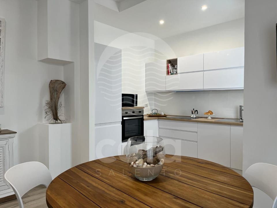 Kitchen or kitchenette, Dining area, minibar, pet friendly, stove