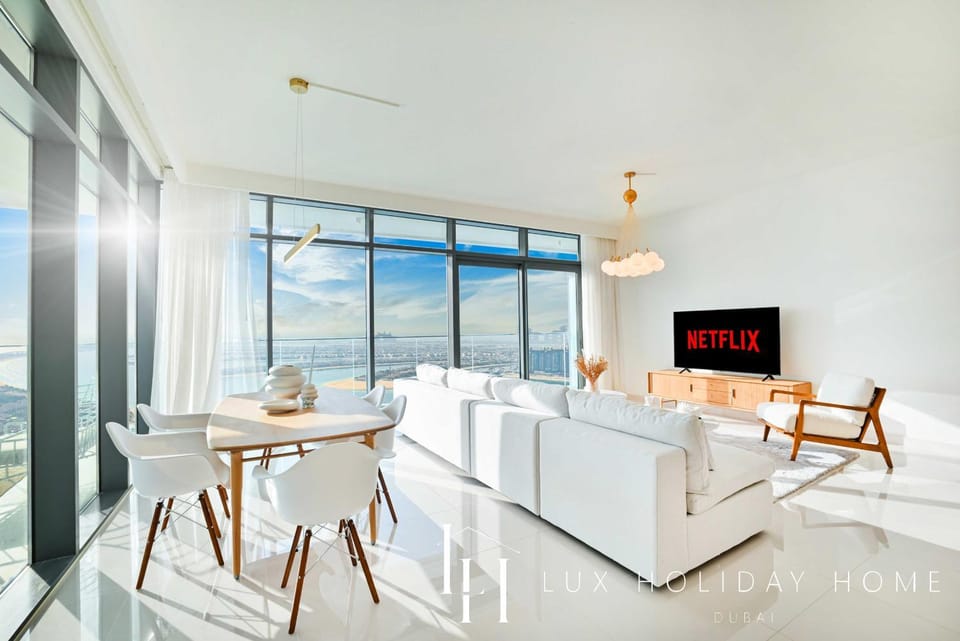 TV and multimedia, Living room, Dining area