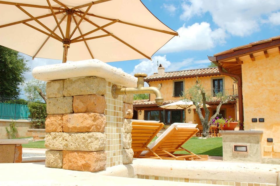 Property building, Garden view, Pool view, Swimming pool, sunbed