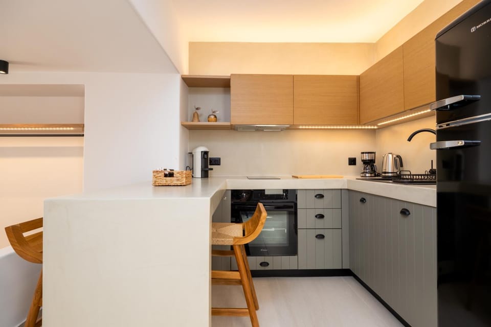 Coffee/tea facilities, Kitchen or kitchenette, pet friendly, stove