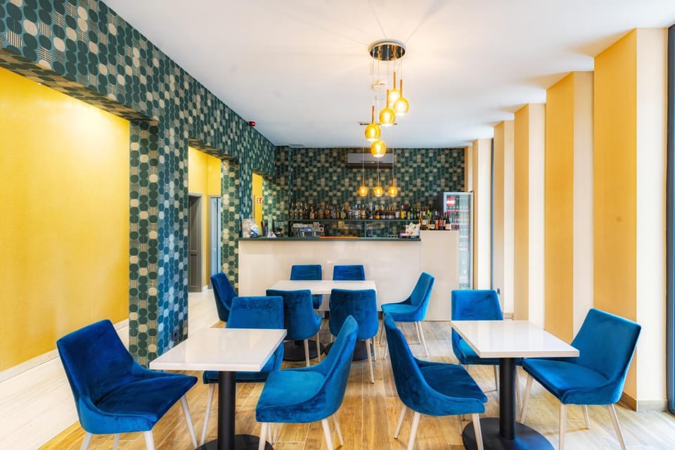 Lounge or bar