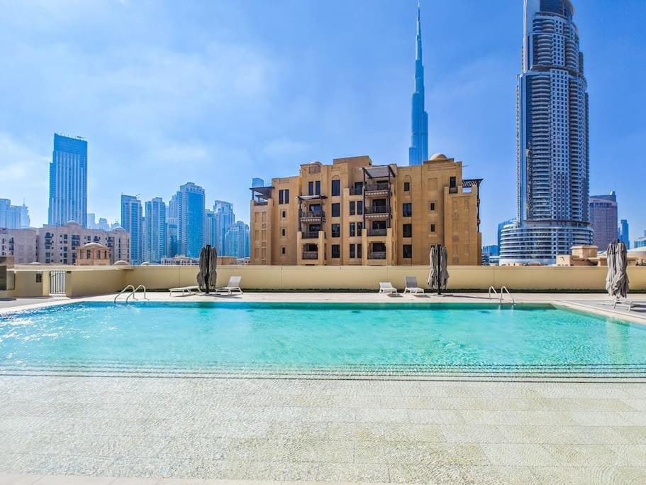 Pool view, Swimming pool