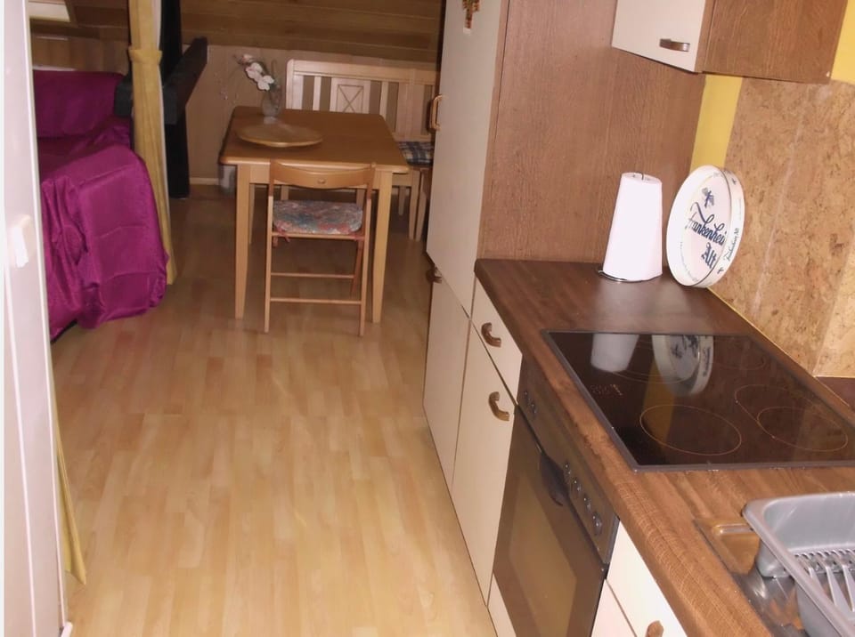 Gemütliche Wohnung 2 Et Inkl Parkplatz nach Verfügbarkeit Apartment in Essen