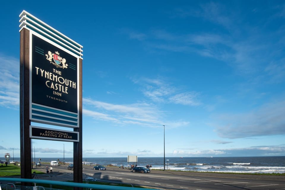 Day, Property logo or sign, Neighbourhood, Natural landscape, View (from property/room), Logo/Certificate/Sign, Sea view, Street view