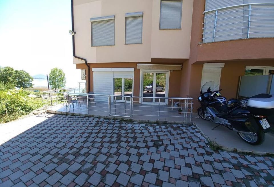 Exclusive Apartments Pestani Apartment in Municipality of Ohrid, North Macedonia