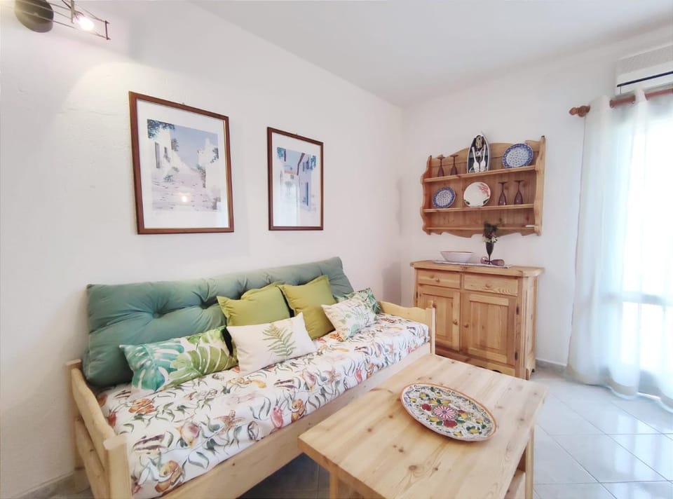 Alba Apartment - San Teodoro Apartment in San Teodoro