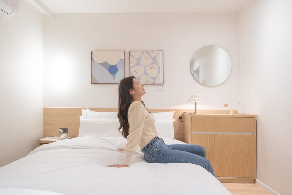 Bed, People