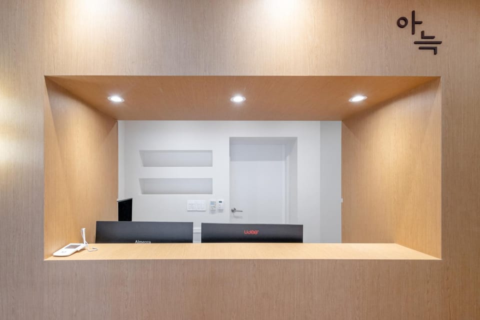 Communal lounge/ TV room, Lounge or bar