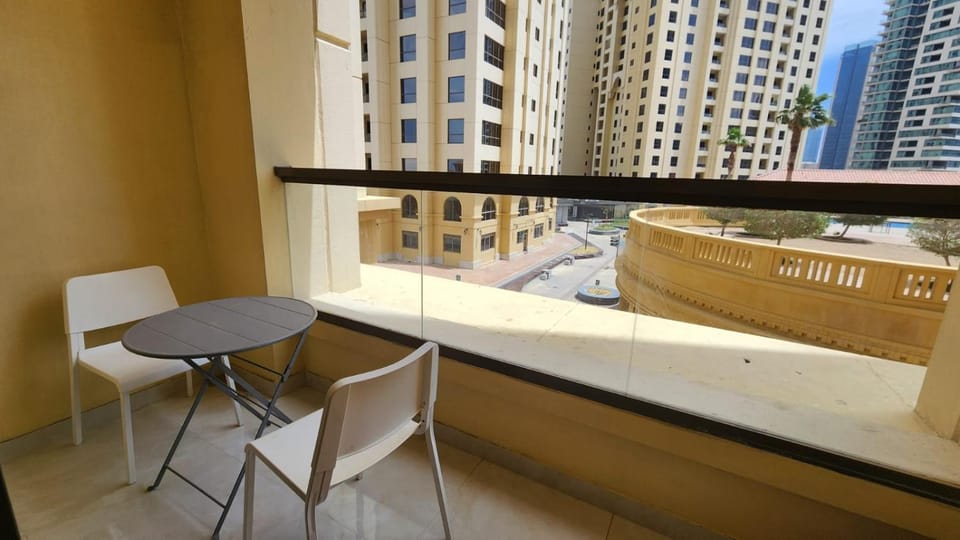 Sleek 2BR Apartment by the Sea in JBR Apartment in Dubai