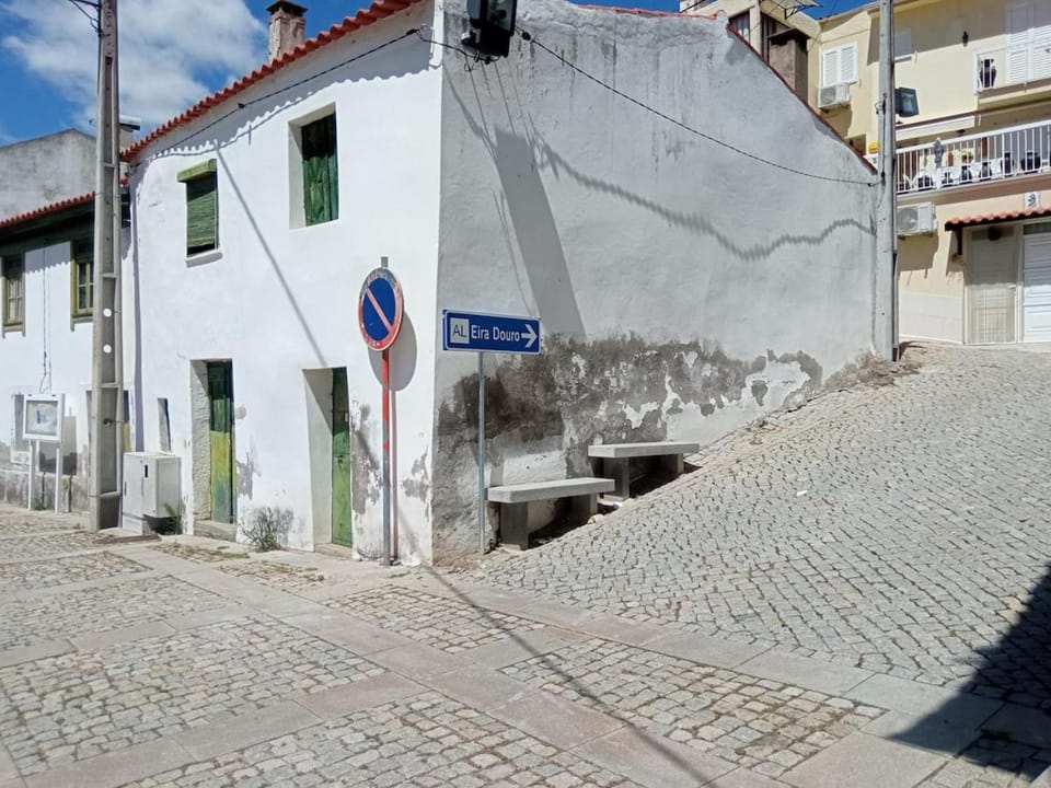 EiraDouro Casa Amendoeira Apartment in Portugal